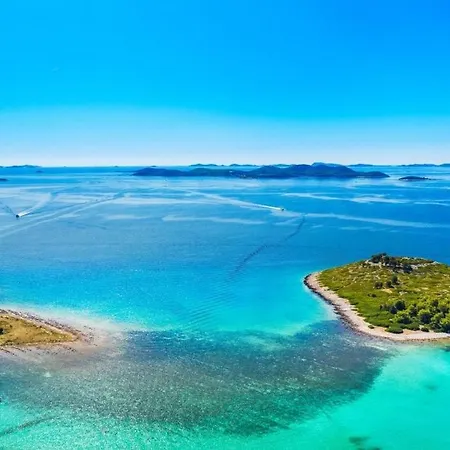 First Row To The Sea - Mustel - Adults Only Appartement